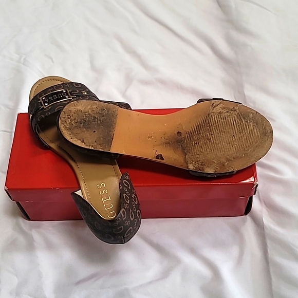 Guess Women's Flats - Picture 2 of 4